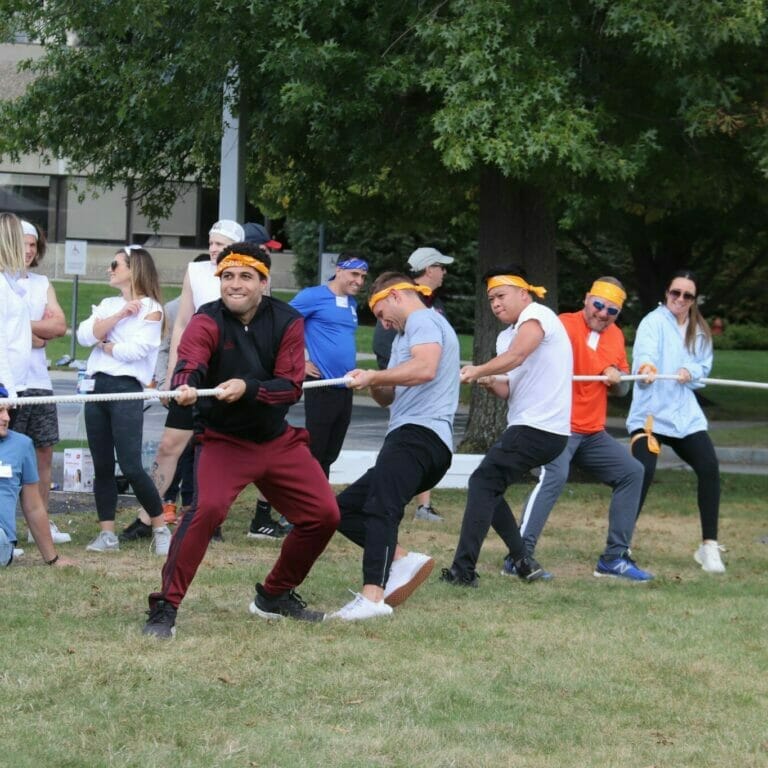 tug of war team building activity